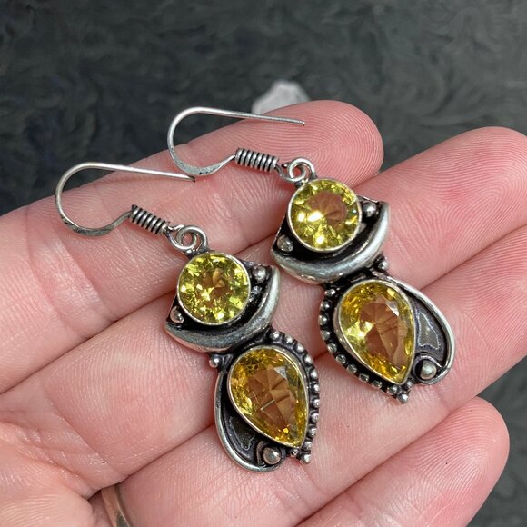 Faceted Citrine Gem Crescent Moon Earrings Crystal Stone Jewelry (66 15839) - Picture 1 of 10